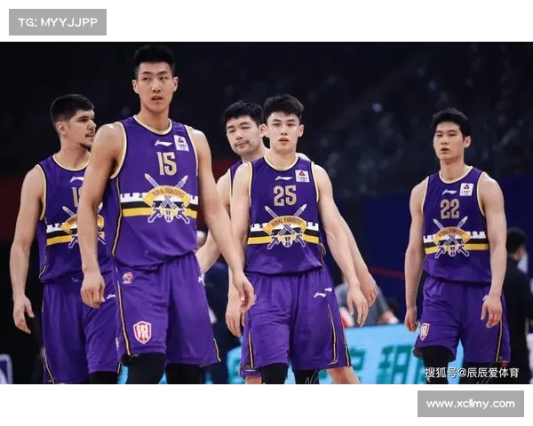 北控男篮即将大洗牌 邹阳成引援名单曝光 俞长栋领衔多名球员离队 北控男篮即将大洗牌 邹阳成引援名单曝光 俞长栋领衔多名球员离队